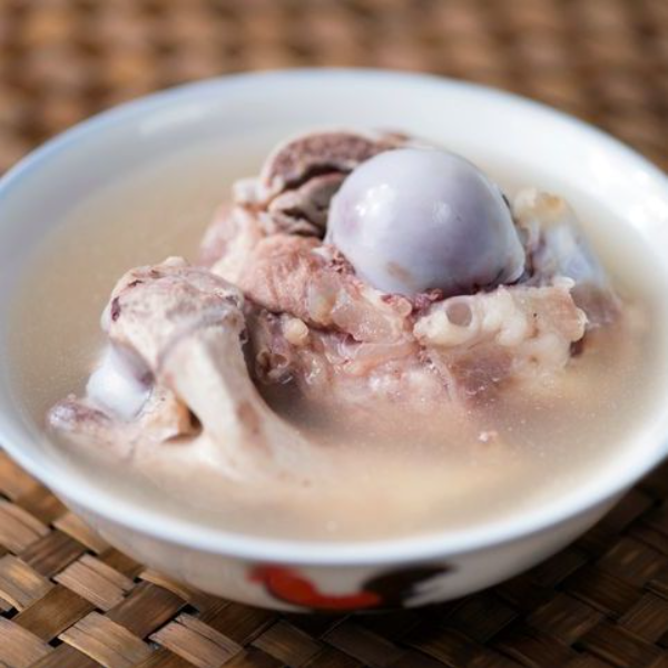 Pork Soup Bones (2 lbs)